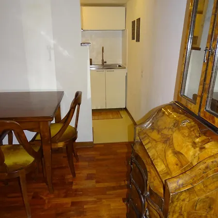 Casa Lovera In Vaticano * Rom